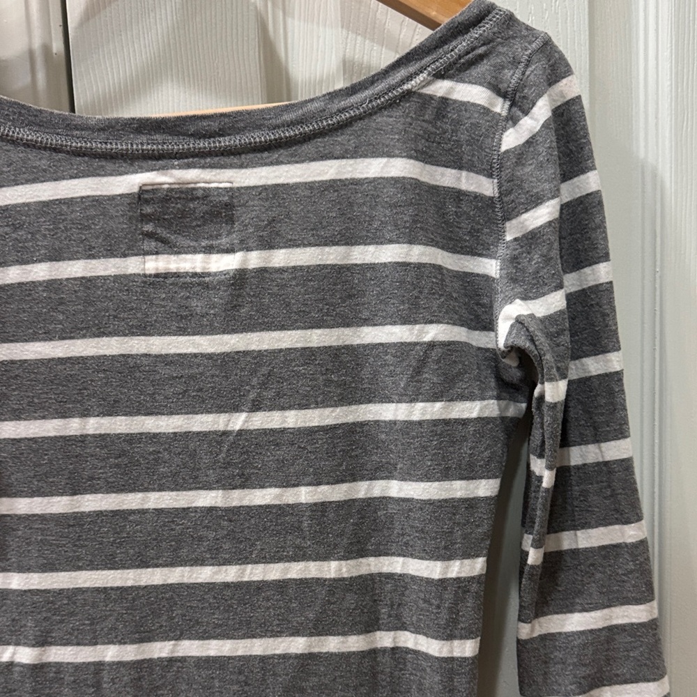 Hollister Gray White Striped 3/4 Sleeves cotton shirt Top XS - Picture 10 of 13